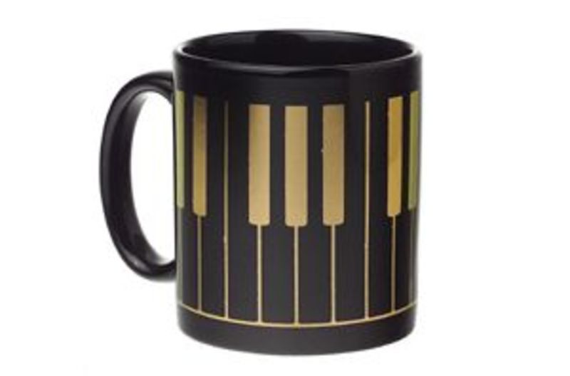 MUG LARGE KEYBOARD BLACK AND GOLD