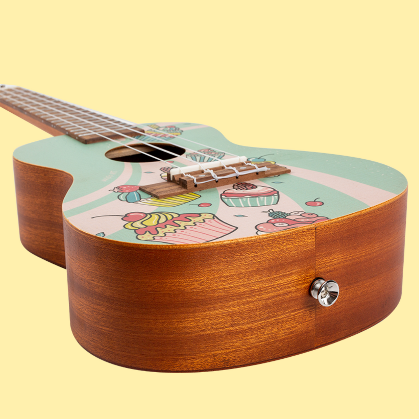 Flight AUC33 - Cupcake Concert Ukulele with Gig Bag