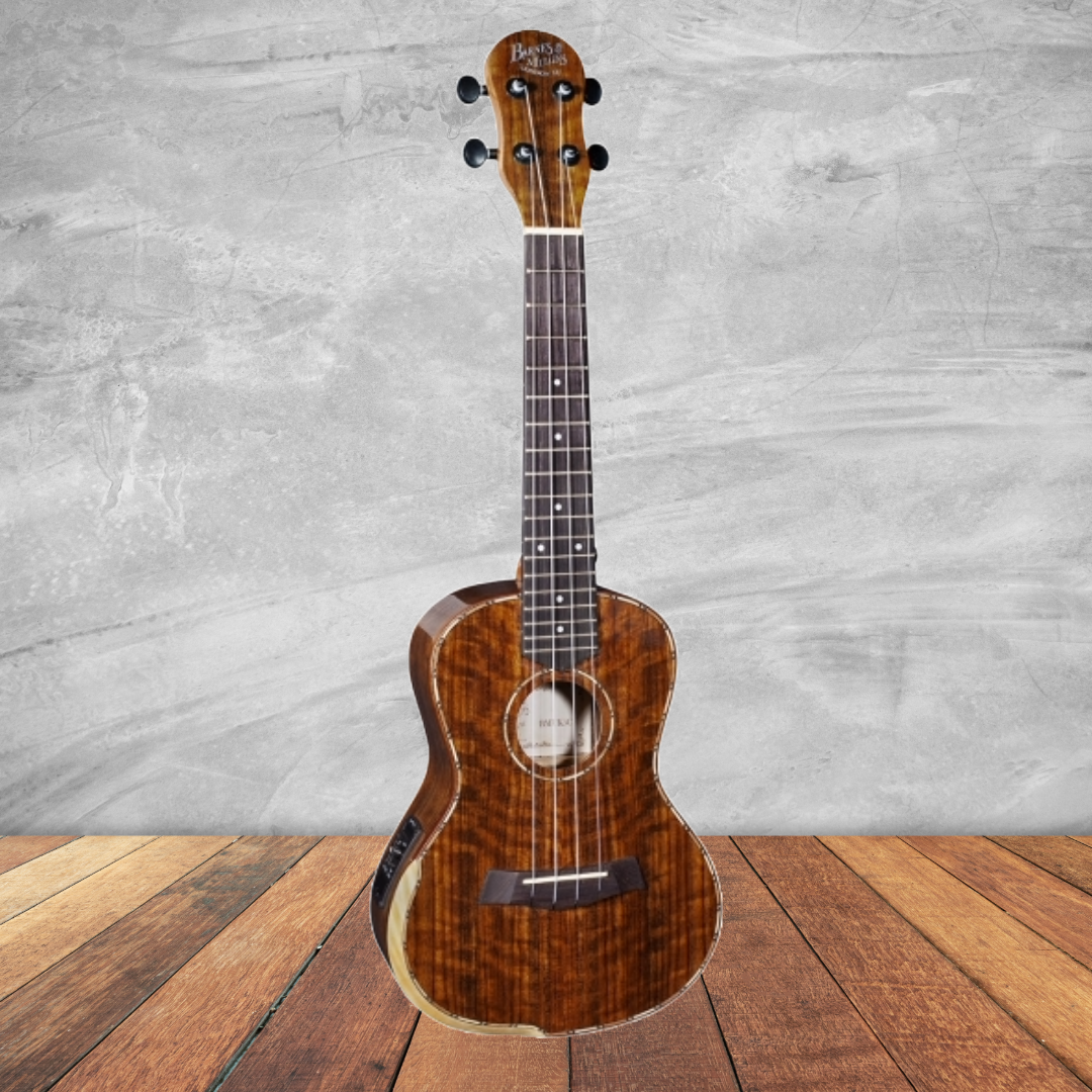 Barnes & Mullins BMUK5CE Concert Walnut Ukulele with Pickup & Backpack Case