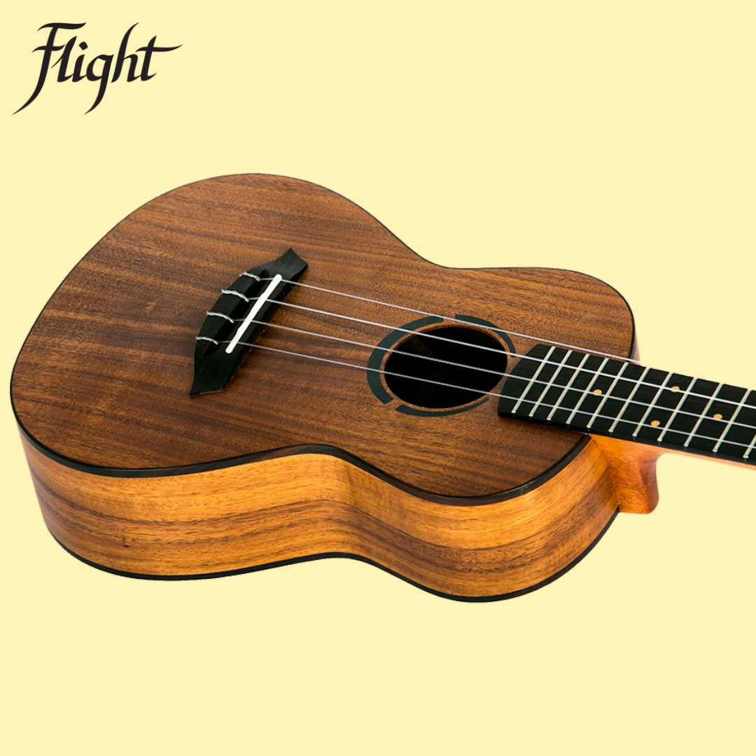 Flight Juliana Acacia Concert Ukulele With Deluxe Padded Gig Bag